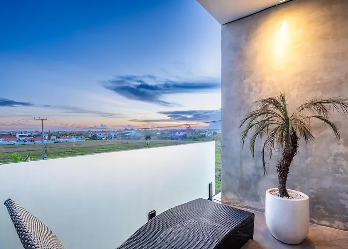 Brand New With Stunning Sunset Views