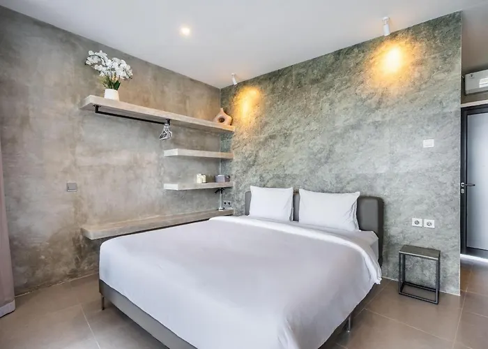 Brand New With Stunning Sunset Views Apartahotel